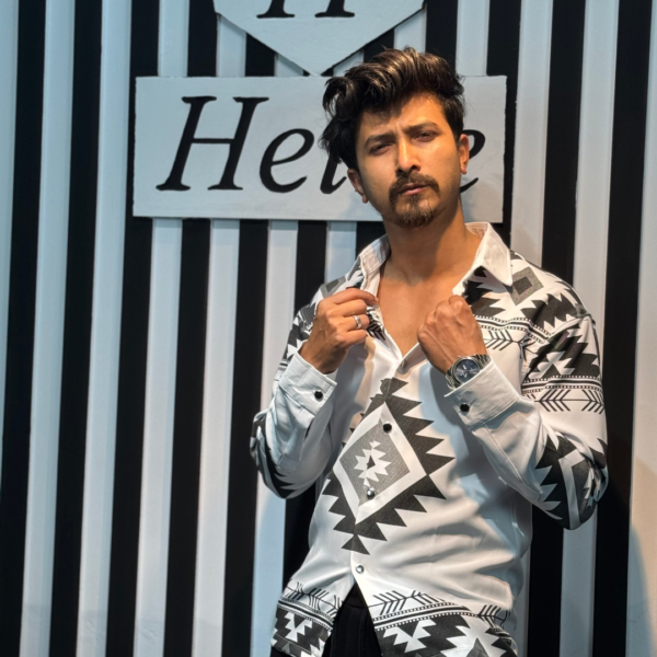 white Full sleeve shirt